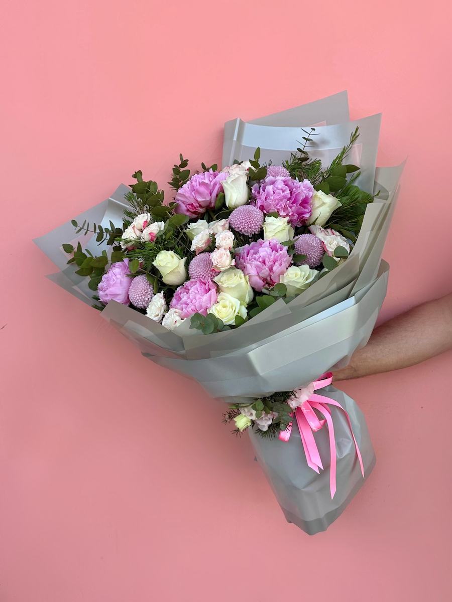 Peony Passion Şakayıklı Karışık Buket
