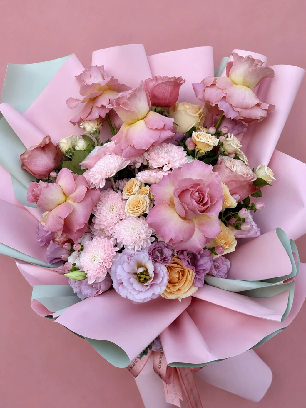 Blush Kiss Karışık Buket