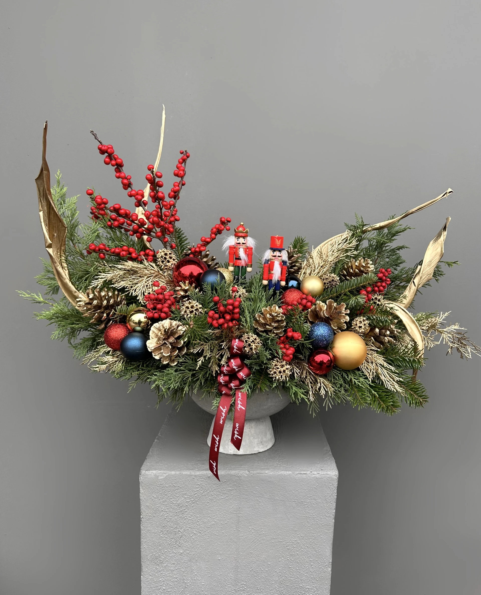 Nutcracker Özel Tasarım Yılbaşı Aranjmanı