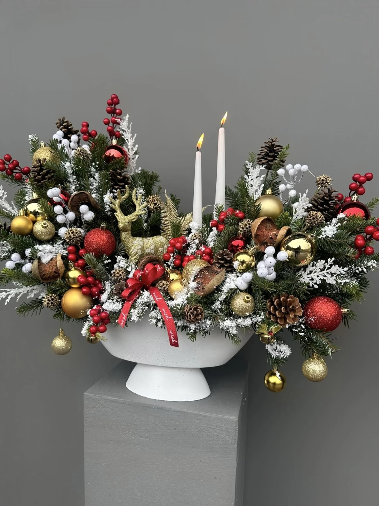 Winter Forest Geyikli Ve Mumlu Tasarım Yılbaşı Aranjmanı
