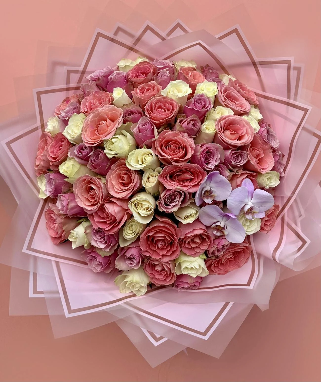 Rose Bloom Lüks Karışık Gül Buketi