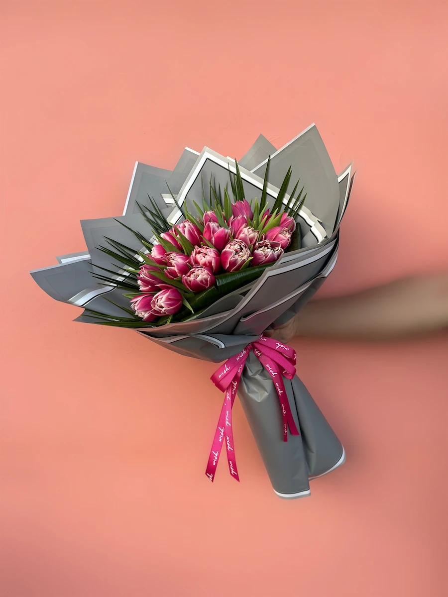 Florie Pembe Lale Buketi