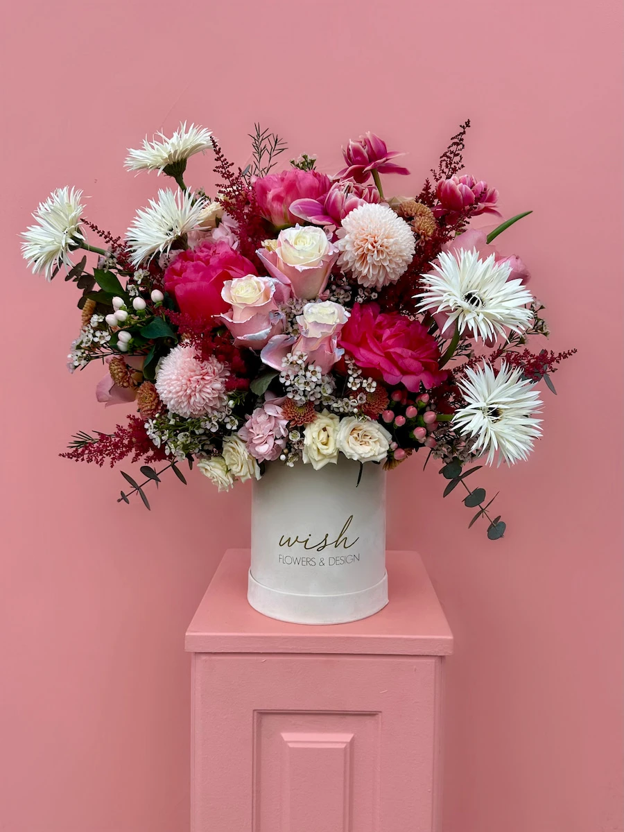 Krem Kadife Kutuda Blush Coral Lüks Aranjman