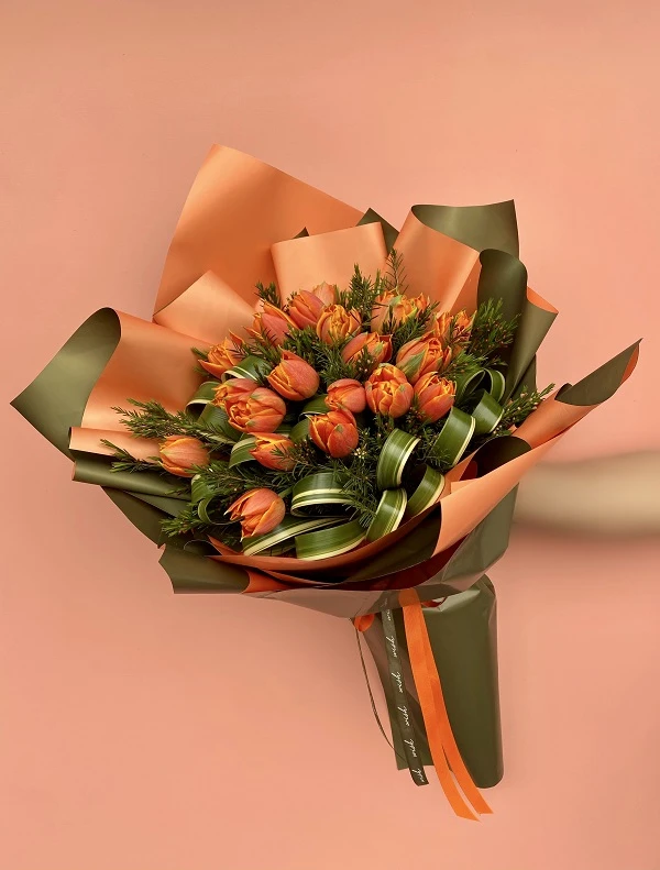 Turuncu Lale Buketi