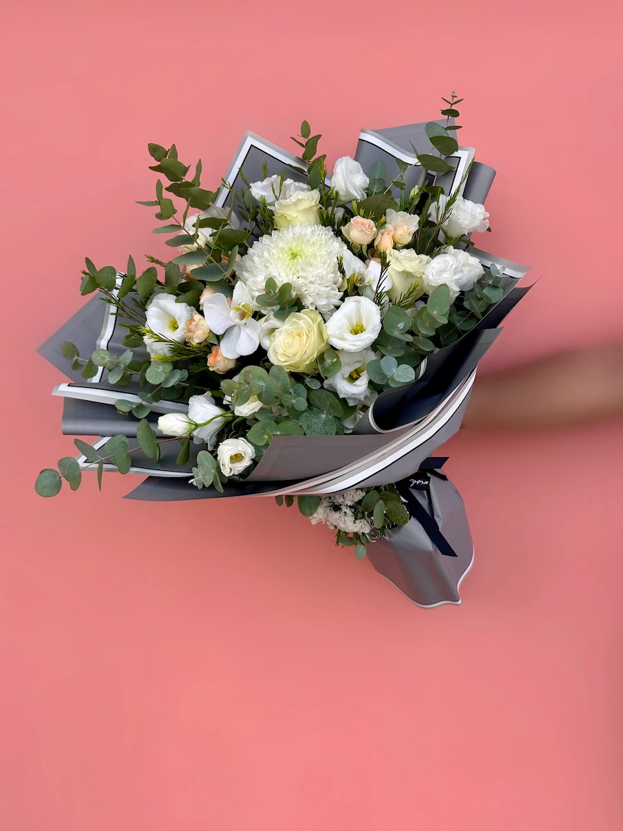 White Love Karışık Buket